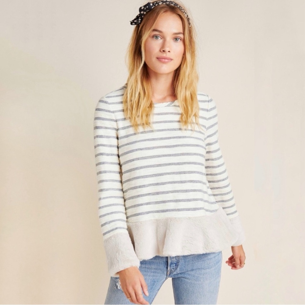 Anthropologie Maeve Astor Ivory Gray Stripe‎ Faux Fur Trimmed Top Size Medium
